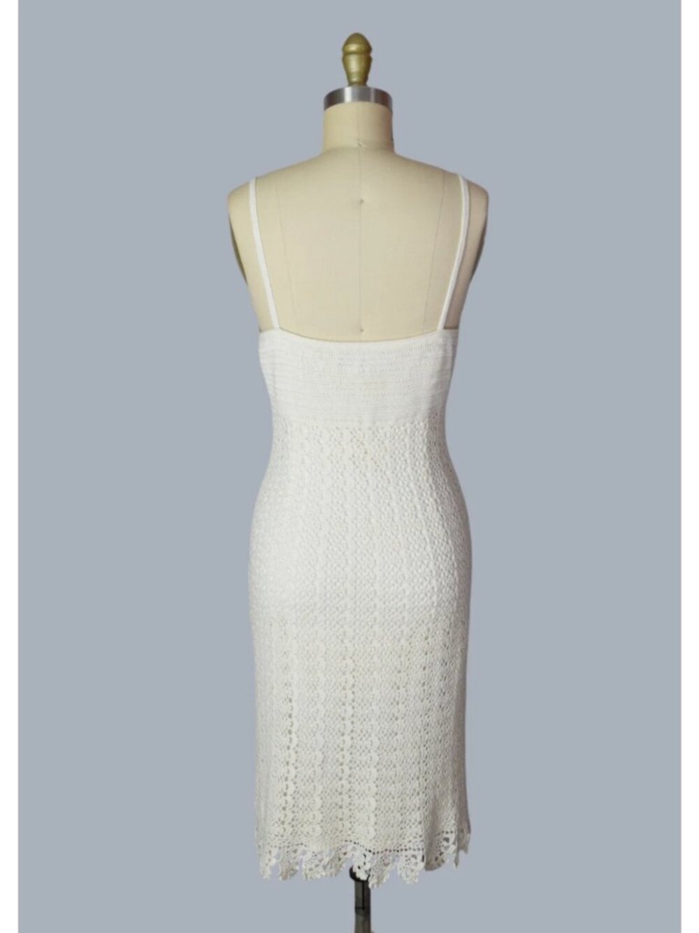 CARMEN MARC VALVO CREAM CROCHET SLEEVELESS COCKTAIL MIDI DRESS - Picture 5 of 7